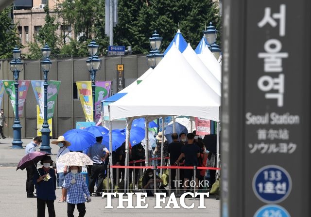 서울 월요일 확진자가 1주일 만에 다시 최다를 기록했다. /남용희 기자