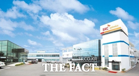 9일 오후 3시 11분 현재 SKC는 전일대비 8000원(+5.08%) 상승한 16만5500원에 거래되고 있다. /SKC 제공