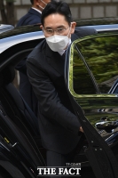  경영권 불법승계 혐의… 재판 출석하는 이재용 [TF사진관]