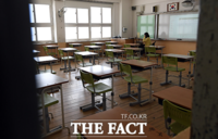  충북교육청, 먼지 날리는 분필칠판 없앤다