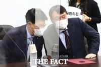  아들 논란 장제원, 尹캠프 상황실장 사의 표명…윤석열, 반려