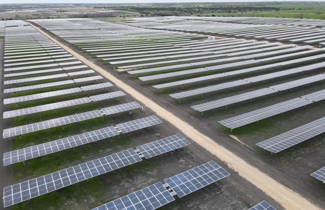 한화큐셀이 미국 텍사스주에 168MW 규모 태양광 발전소를 준공했다. /한화큐셀 제공