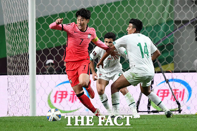 7일(목) 오후 8시에 안산와스타디움에서 열리는 2022 카타르 월드컵 아시아지역 최종예선 조별리그 A조 3차전 경기인 대한민국(홈)-시리아(원정)전을 대상으로 한 축구토토 매치 13회차 게임이 발매된다./더팩트 DB