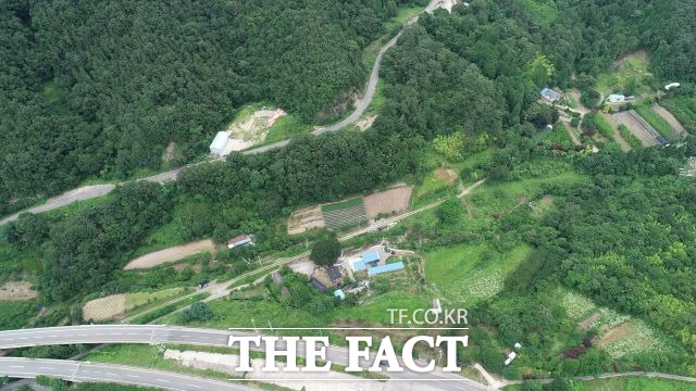 순천시는 7일 클린업환경센터 제1후보지로 선정된 월등면 송치 일원이 최종 후보지로 선정된 것이 아니며 여러 행정적 절차를 거쳐 부적정으로 판단될 경우 제2,3,4 후보지로 변경될 수 있다고 밝혔다. 사진은 월등면 송치재 일대 모습. /더팩트 DB