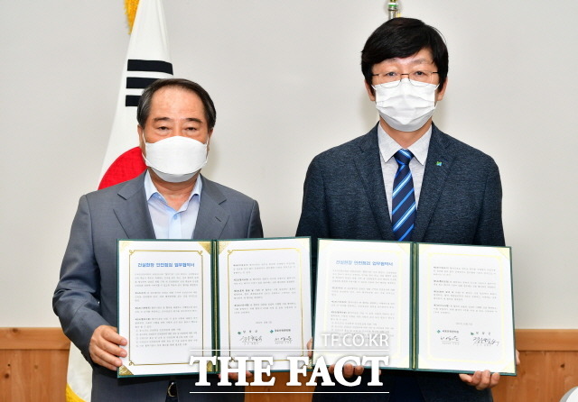 담양군은 국토안전관리원 호남지사와 건설현장 안전점검 업무협약을 체결했다고 7일 밝혔다./담양군 제공