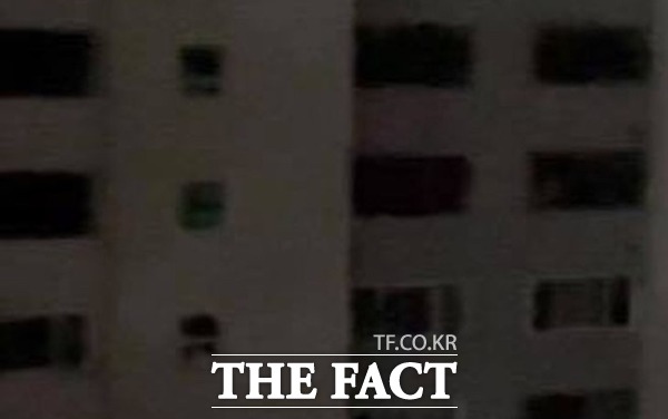 9일 오전 0시 41분쯤 대구 달서구 대천동의 한 교회 앞 전신주에서 원인 미상의 화재가 발생했지만, 자체 진화됐다.사진은 본 내용과 관계없음./더팩트DB