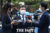 [속보] '대장동 의혹' 김만배 구속영장 기각