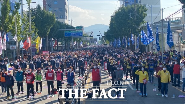 전국민주노동조합연맹(민주노총) 20일 ‘불평등 타파, 평등사회로 대전환 실현’을 구호로 내건 총파업 투쟁이 대구에서도 열렸다./대구=이성덕 기자