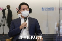  인사말하는 최태원 SK그룹 회장 [포토]