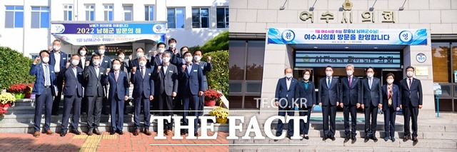 장충남 남해군수는 여수시청에서, 권오봉 여수시장은 남해군청에서 각각 1일 시장·군수로 근무했다./남해군 제공