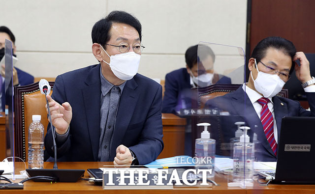 국민의힘 김도읍(왼쪽), 김용판 의원.