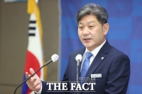  고성군, 수용 한계 넘은 임시동물보호소···동물보호센터 건립 '포기' 위기