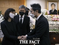  노태우 빈소 찾은 재계 인사들…그룹 총수로는 이재용 방문