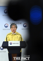  조심스럽게 되찾아 가는 '단계적 일상회복' [포토]