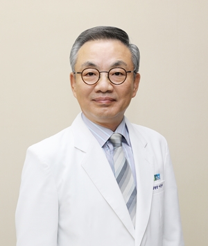 대한외과학회 국제학술대회 신임 회장에 이문수 순천향대 천안병원장이 선출됐다. / 병원 제공