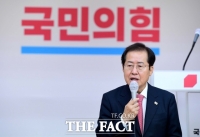  홍준표 '비리 혐의자끼리 대결'…결과 승복 뒤끝?