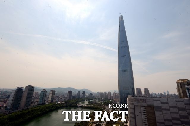 롯데그룹이 국내 1위 크라우드 펀딩 플랫폼 와디즈에 800억 원을 투자하고 사업 제휴를 진행한다. /더팩트 DB