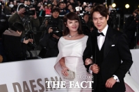  김혜수, 28번째 '청룡영화상' MC 확정…유연석 4년 연속