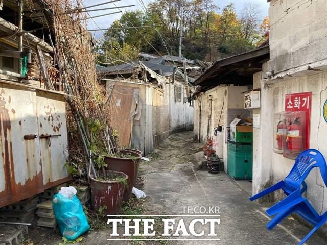 서울시가 노원구 중계본동에 있는 백사마을을 전국 최초로 재개발과 함께 도시재생을 시행한다. /이진하 기자