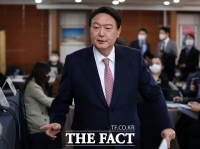  윤석열 '한국의 오바마·마크롱 돼 새 시대 여시라'