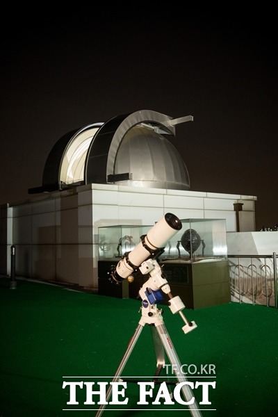 시흥시(시장 임병택)가 단계적 일상회복에 발맞춰 시흥시 농업기술센터 천문관의 예약 접수 및 교육 운영을 11월 16일부터 재개한다./시흥시제공