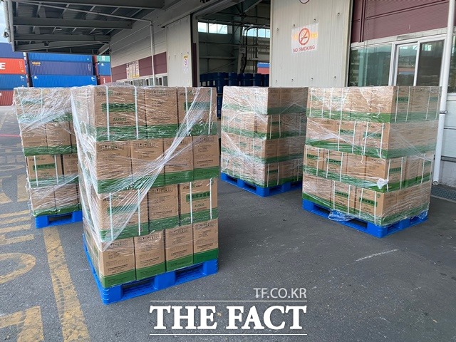 인천항 보세 창고의 전체 화물 모습 / 관세청 제공