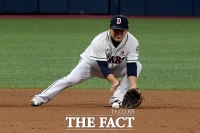  두산 박계범 '실점을 막자!' [포토]