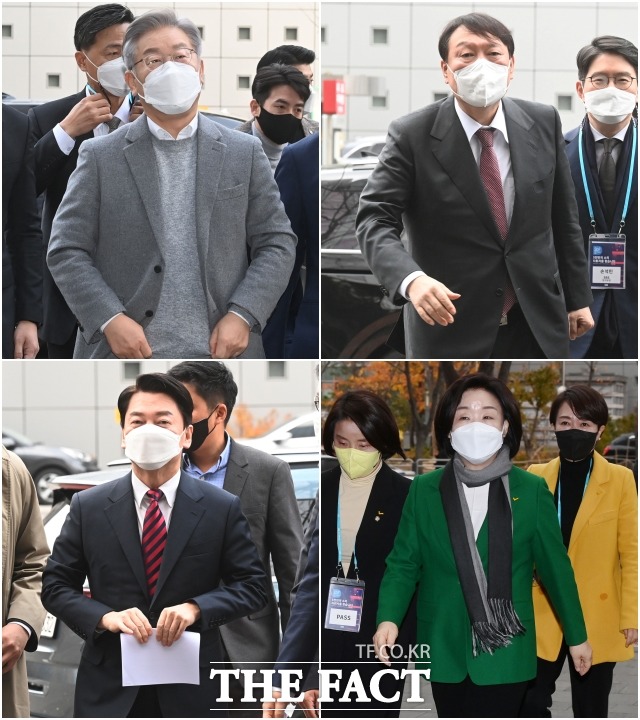 제20대 대통령 선거 유력 주자들이 18일 오전 SBS D포럼 참석을 위해 서울 마포구 SBS 프리즘타워로 들어가고 있다. 왼쪽 위부터 시계방향으로 이재명 더불어민주당 후보, 윤석열 국민의힘 후보, 심상정 정의당 후보, 안철수 국민의당 후보. /국회사진취재단