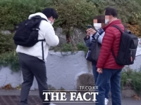  코로나19 속 수능에도 사라지지 않는 수험생들 '긴장감'…지인들 '화이팅'