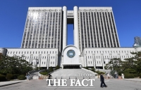  여친 흉기로 찌르고 19층서 던진 30대 구속