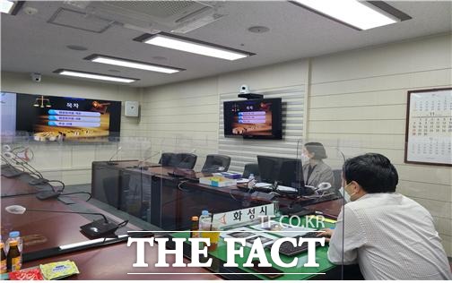 화성시가 ‘2021년 하반기 소송수행자 직무교육’을 실시했다고 22일 밝혔다./화성시 제공