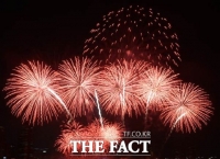  '위드 코로나' 맞춰 부산 지역 연말 축제로 물드나…불꽃축제 개최 '고심'