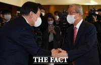  윤석열·김종인, '빈손만찬'…尹선대위 '원톱' 없이 개문발차