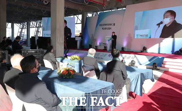 ㈜프레스티지바이오로직스가 1일 오송바이오폴리스지구 현지 공장에서 백신센터 준공식을 가졌다. / 청주시 제공