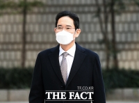  계속 이어지는 공판...지친 표정으로 법원 출석하는 이재용 [TF사진관]