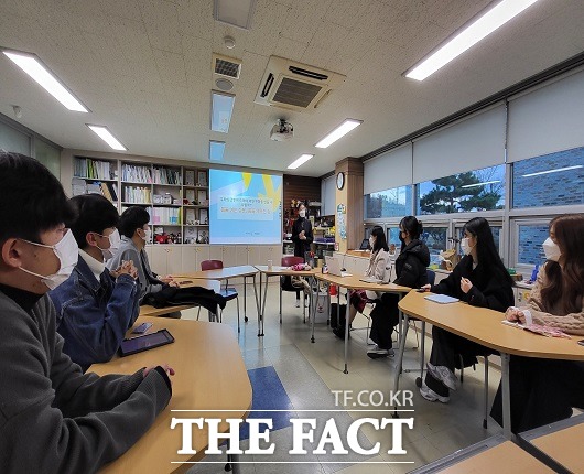 부천시산울림청소년수련관은 지난 11월 23일 수련관에서 터치포굿과 ‘청소년 환경교육 활성화를 위한 업무 협약’ 을 체결했다. / 부천시 제공