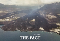  그칠 줄 모르는 용암과 화산재, 검게 파묻힌 라팔마섬 [TF사진관]