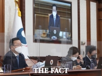  김부겸 '방역패스 시스템 오류 국민께 진심으로 사과'