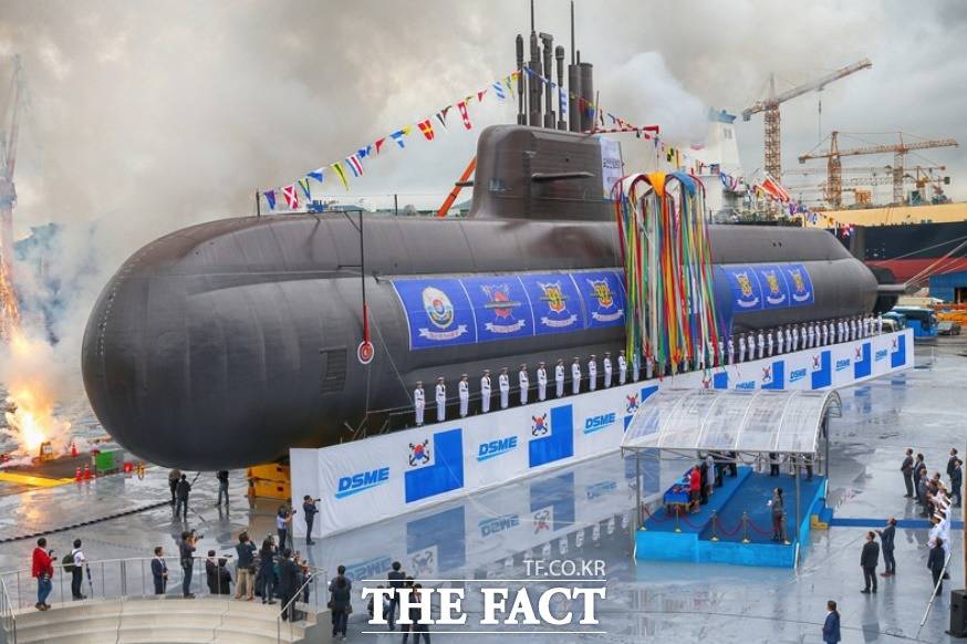 대우조선해양이 건조한 도산안창호급잠수함. 도산안창호급 수중배수량 3000t급인 디젤잠수함이다. 북한의 위협에 맞서기 위해서는 우리나라도 핵잠수함을 보유해야 한다는 목소리가 높다. /대우조선해양