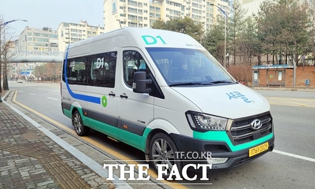 셔클은 택시나 자가용이 없어도 원하는 장소까지 빠르게 이동할 수 있고, 지하철이나 일반버스로 환승할인이 적용된다./파주시 제공