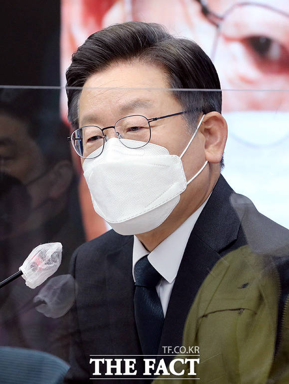 국민의힘이 이재명 더불어민주당 대선후보 장남 이동호 씨의 예금 관련 증여세 탈루 의혹을 제기했다. /이선화 기자