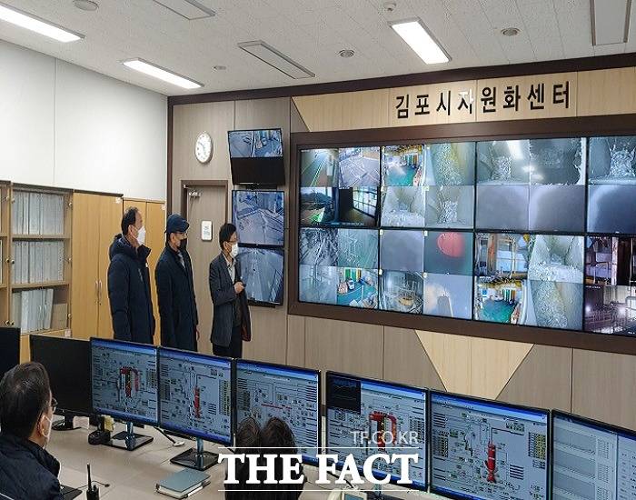 김포도시관리공사는 지난 17일 사업장 안전확보 및 직원 소통을 목적으로 꼼꼼한 현장 안전점검에 나섰다. / 김포시 제공