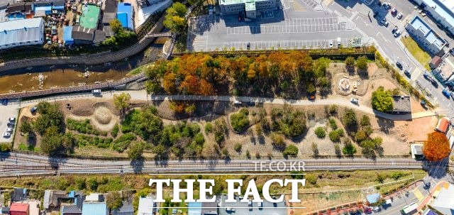 보성군이 ‘2021년 숲속의 전남 만들기’ 평가에서 최우수 기관으로 선정됐다. 사진은 철로주변 숲 조성 사업 전경. /보성군 제공