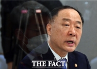  홍남기 '다주택자 양도세 유예 없다…1주택 부담 완화 검토'