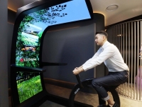  LG디스플레이, CES 2022서 휘어지는 OLED 솔루션 제안