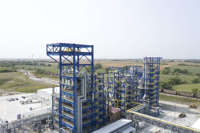 SK㈜가 투자한 미국 청록수소 생산기업 모놀리스가 미국 에너지부로부터 수소 단일 기업 사상 최대 금액인 10억400만 달러(약 1조2000억 원) 대출 승인을 획득했다. 사진은 네브래스카 주에 있는 모놀리스의 첫 번째 청정수소 생산시설. /SK㈜ 제공