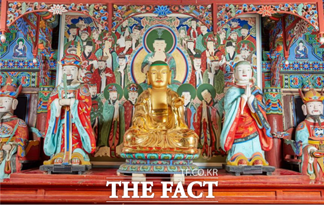 천안 광덕사 소조지장보살삼존상과 시왕상 일괄 및 복장유물이 충남도 유형문화재로 지정됐다. / 천안시 제공