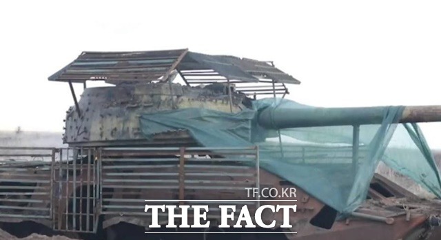 상부 방어용 케이지를 설치한 목표물./우크라이나 육군 동영상 캡쳐