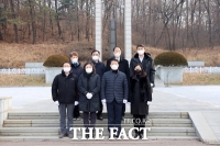  시흥시의회, 신년 현충탑 참배로 새해 첫 일정 시작