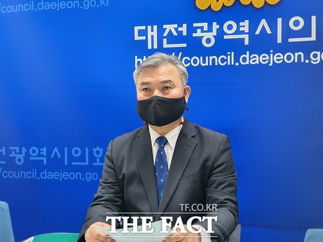 정기현 대전시의원이 6일 대전시의회에서 기자간담회를 진행하고 있다. / 대전 = 김성서 기자